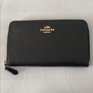 Coach medium size wallet
